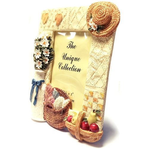 The Unique Collection Yarns 'N Stitches Sewing Themed Photo Frame (Holds 3-1/2" x 5" Picture) - $5 Outlet